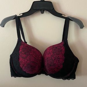 Torrid 40DD Push-up Plunge Bra